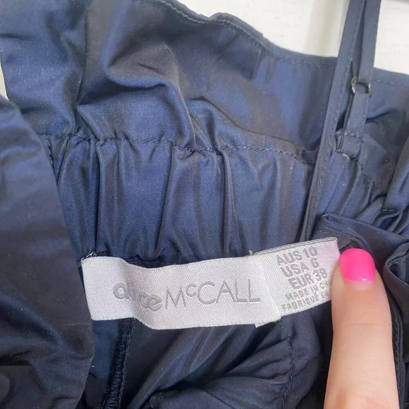 ALICE MCCALL Dream Playsuit Navy Cold Shoulder Romper Blue Size 6 Ruffles - Picture 5 of 8